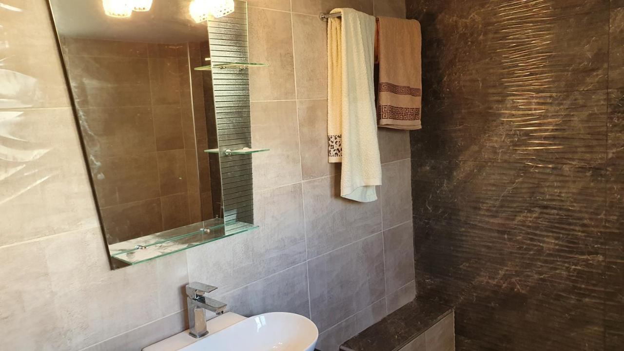 Nafpaktos Beach House Sea View Apartment First Floor Exterior foto